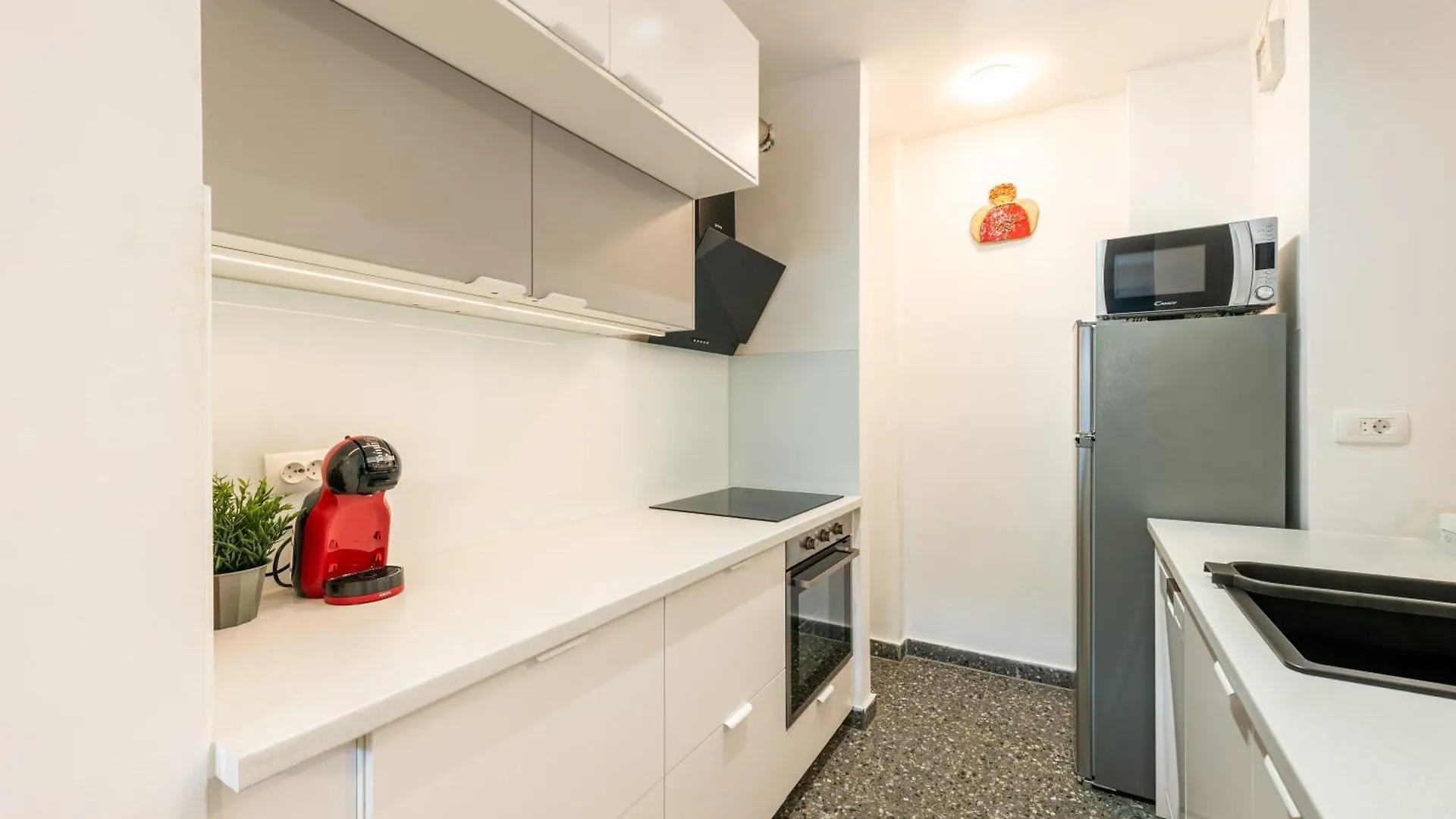 Apartment Nora - Modern Cozy Apartment With Free Parking And Terrace Zara 0*,