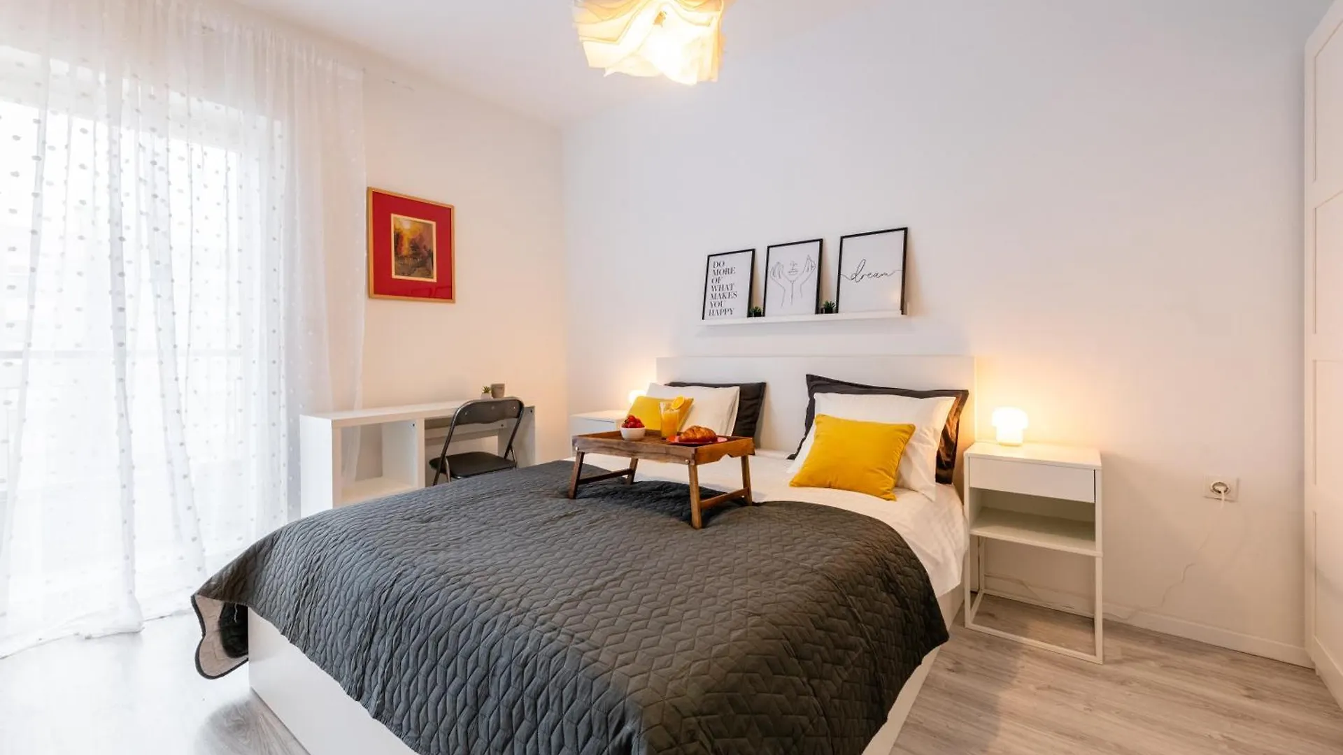 Apartment Nora - Modern Cozy Apartment With Free Parking And Terrace Zara